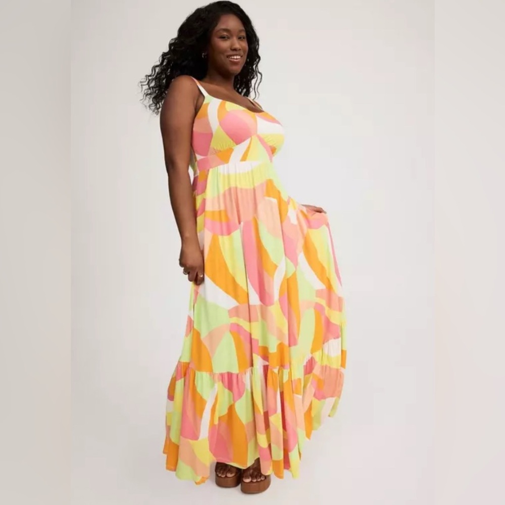 torrid Sleeveless Maxi Dress in Abstract Print